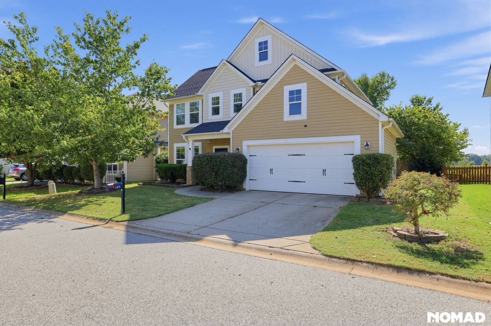 Simpsonville House: 302 Barrett Chase Dr