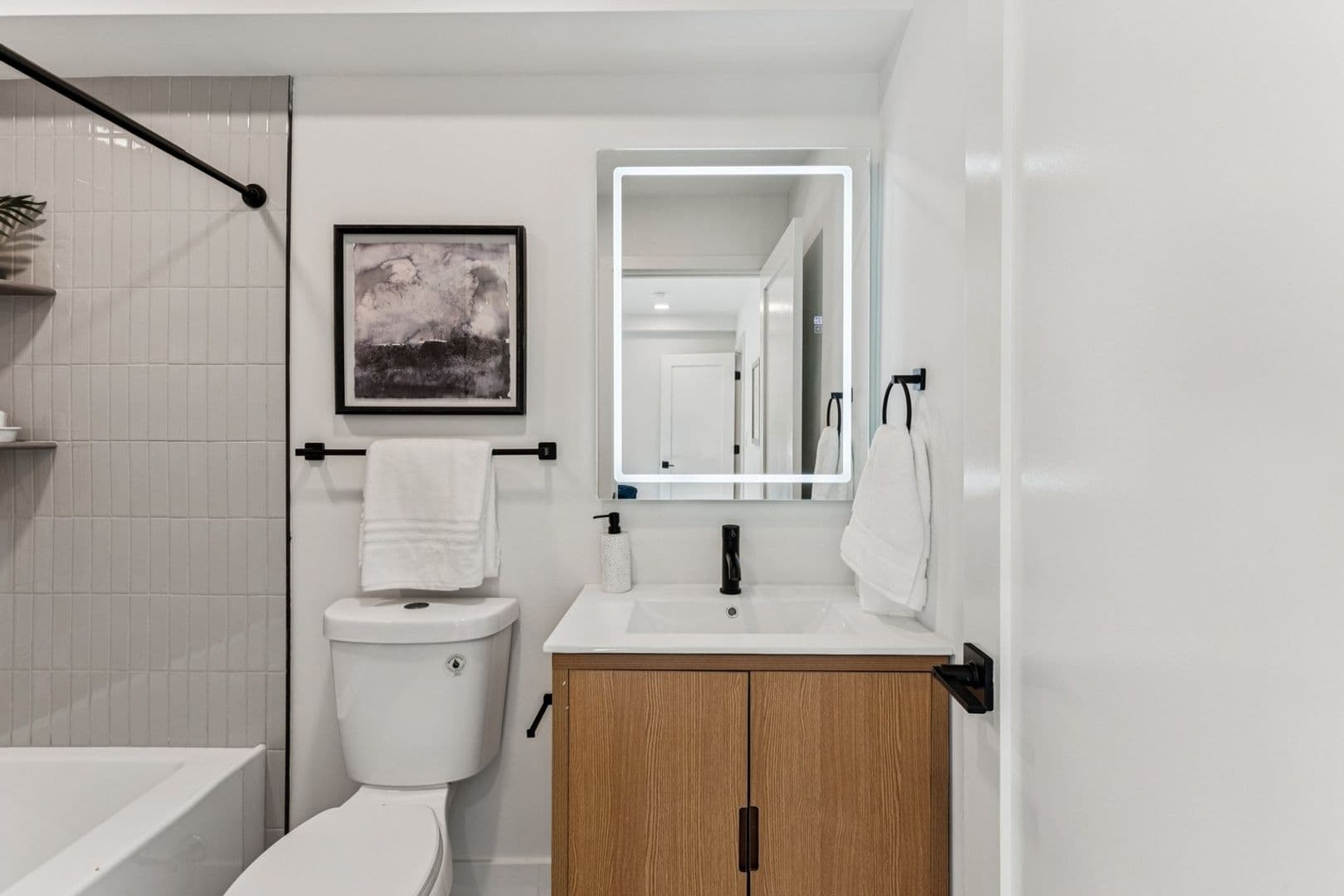 Philadelphia House: 739 N Capitol St