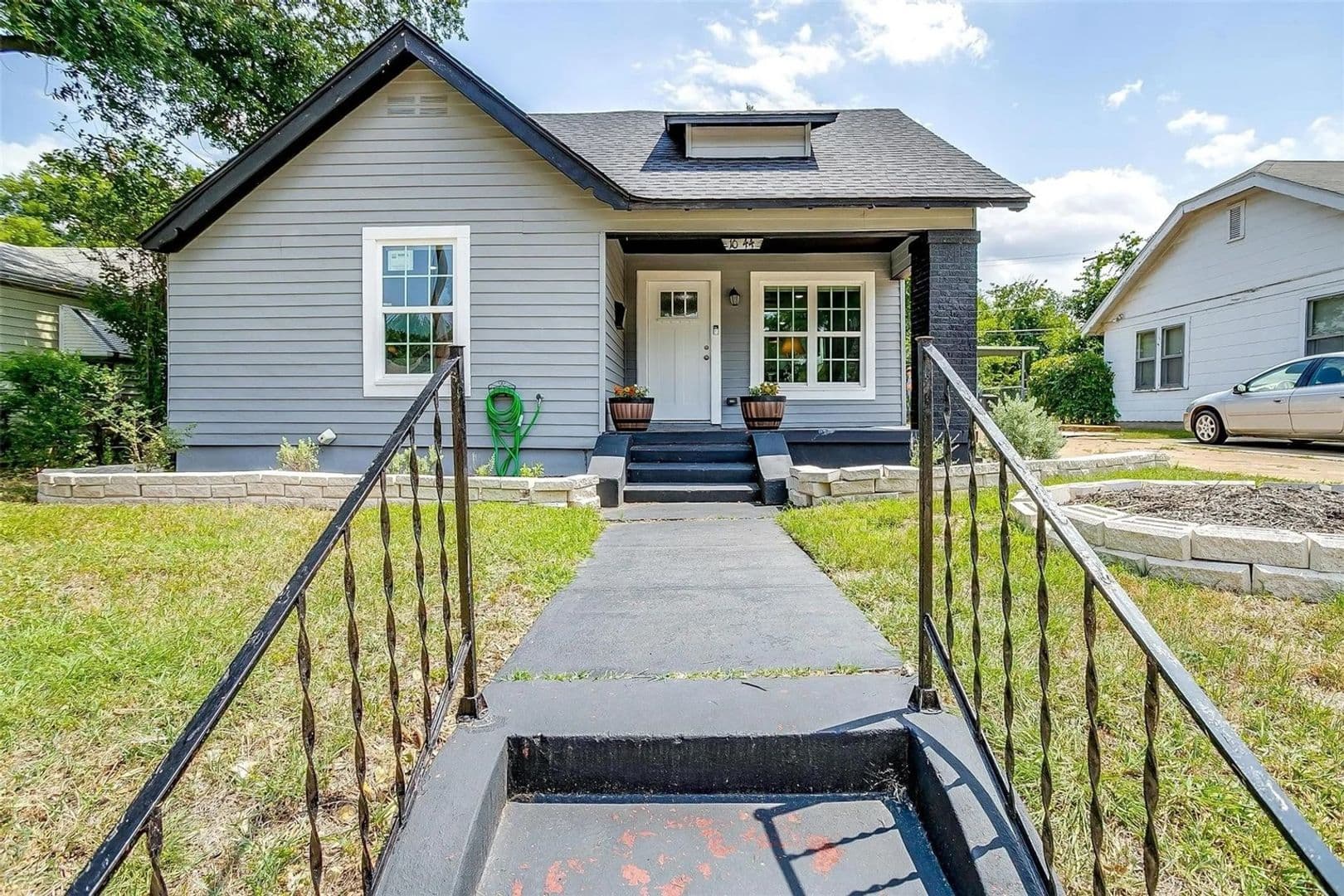 Fort Worth House: 1044 E Ramsey Ave
