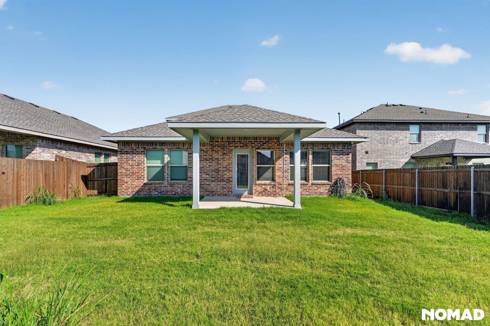 Seagoville House: 2512 Broken Bow Dr