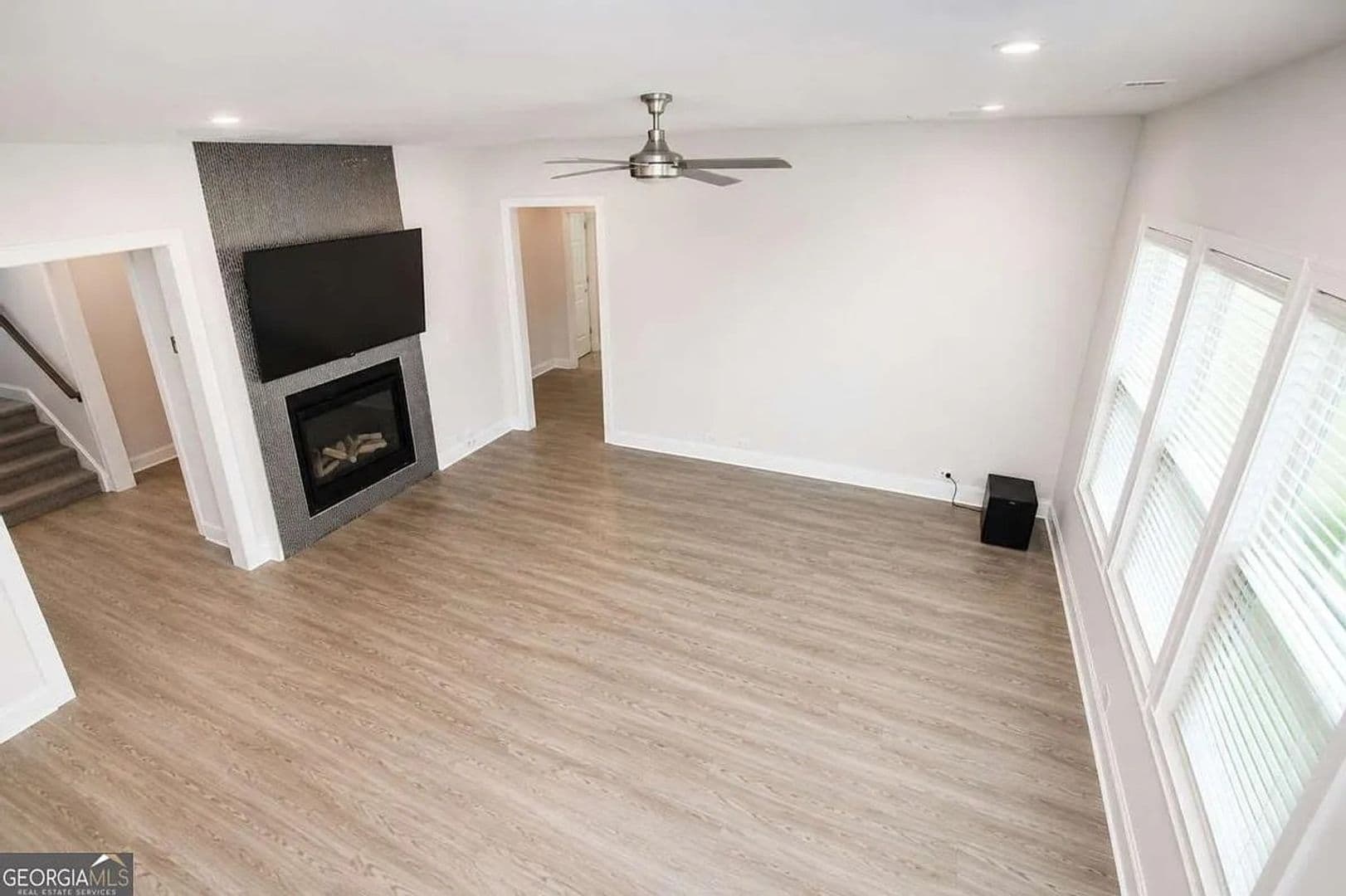 Mableton House: 1099 Hibiscus Way SW