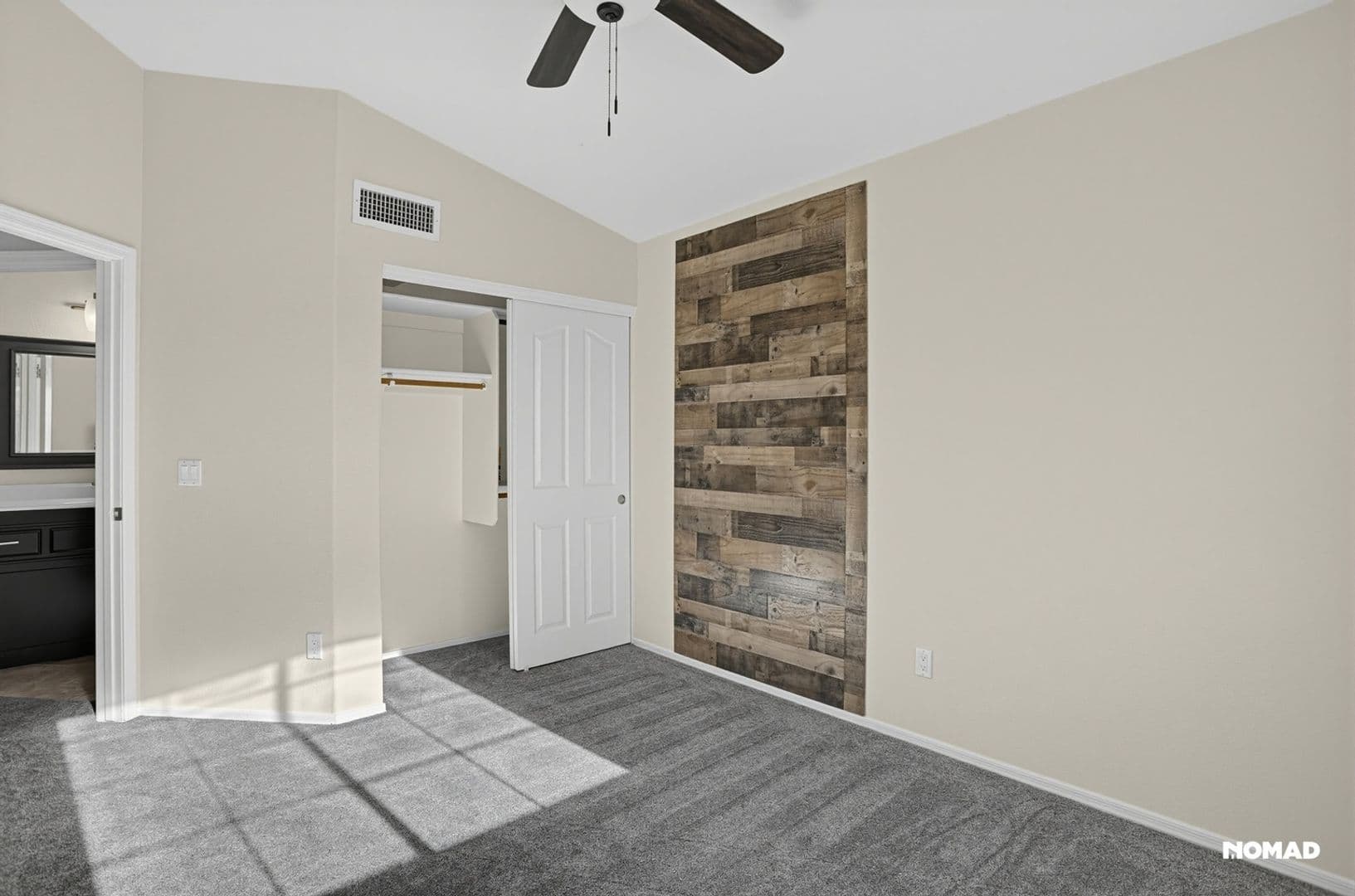 Gilbert House: 141 S Quartz St