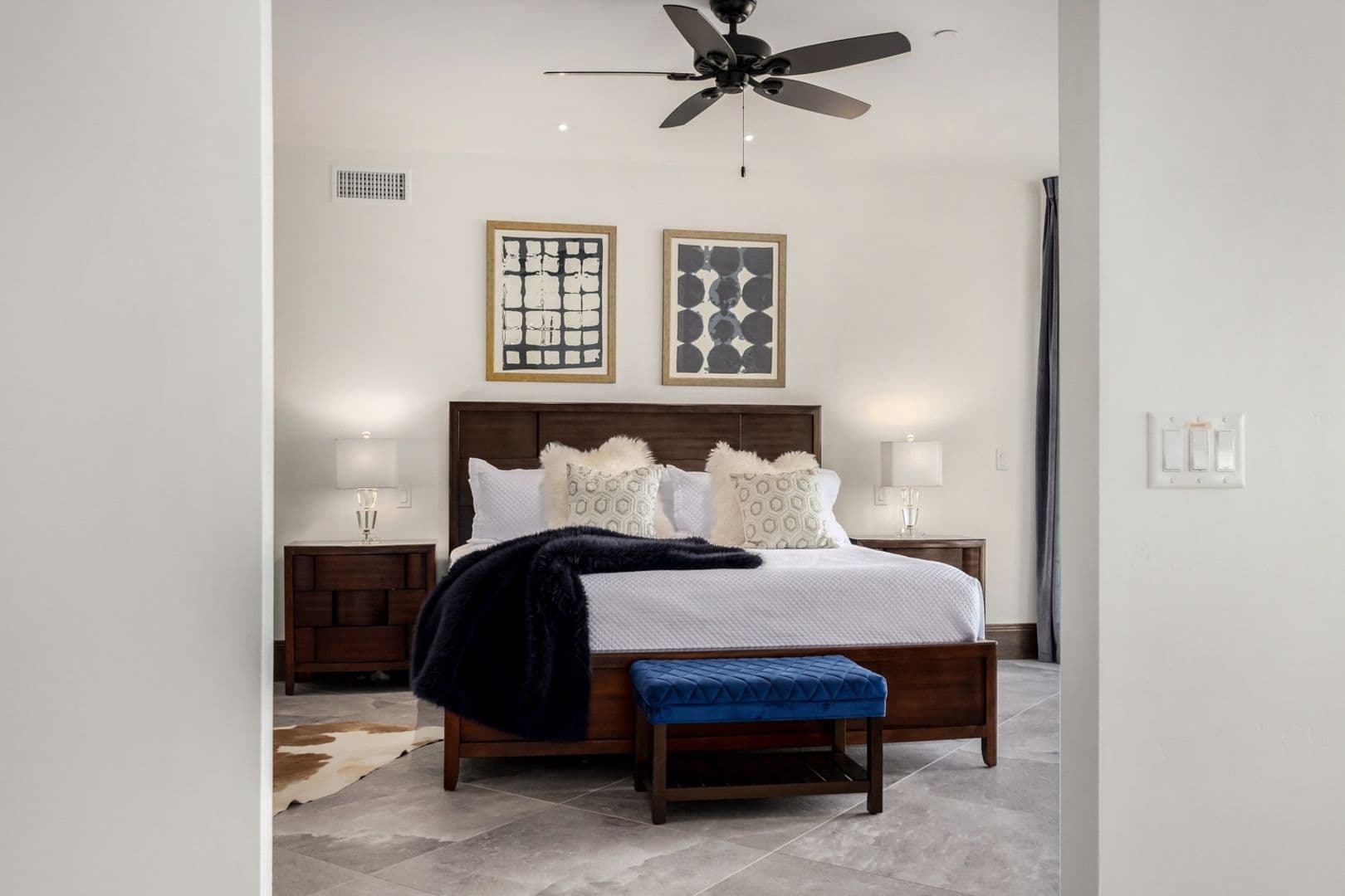 Phoenix House: 5655 N Camelback Canyon Dr