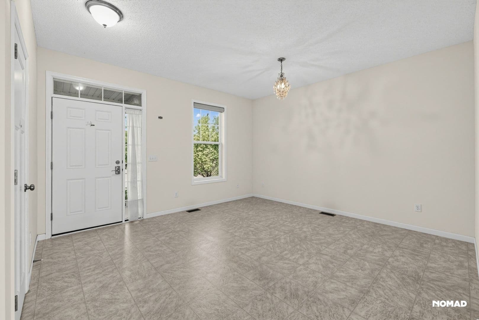 Plymouth House: 18805 46th Ave N