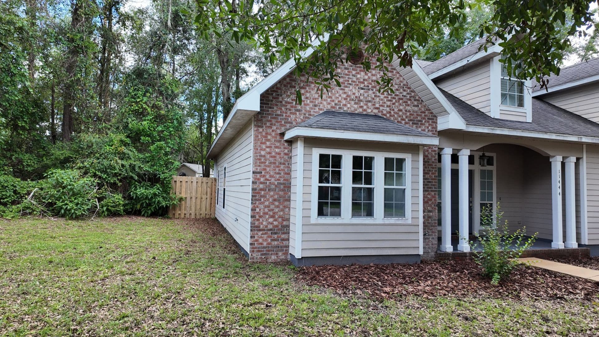 Gainesville House: 11444 NW 18th Ln