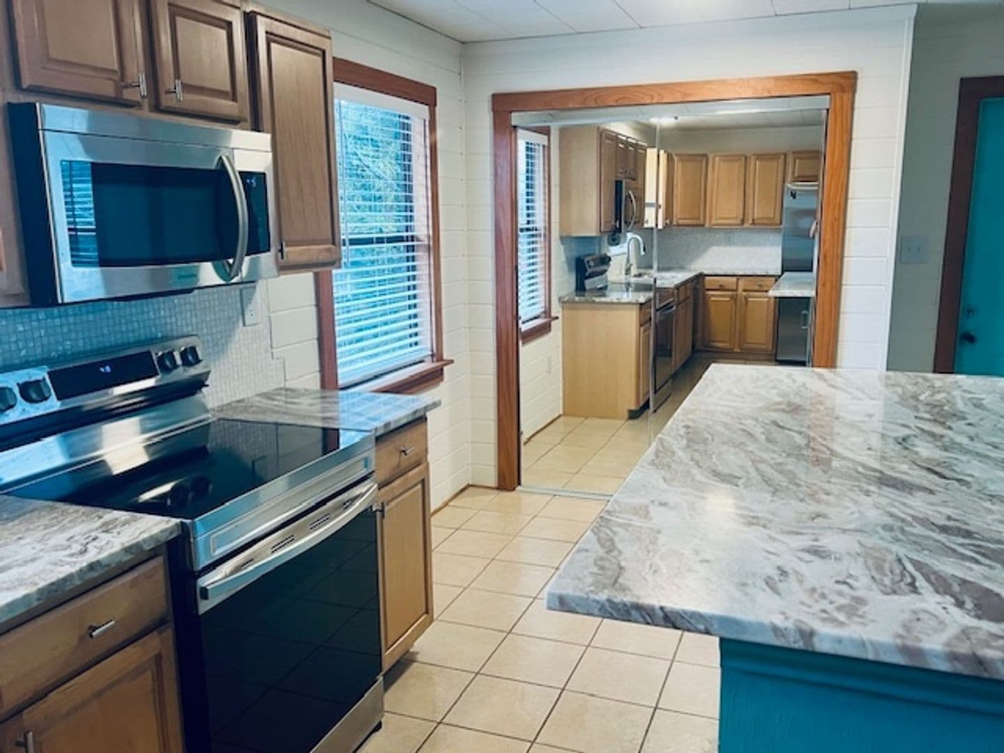 Cocoa House: 5749 Lake Poinsett Rd