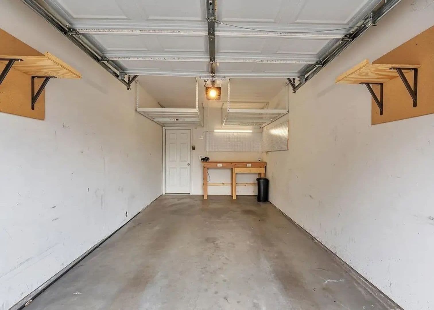 Denver House: 2940 W Centennial Dr