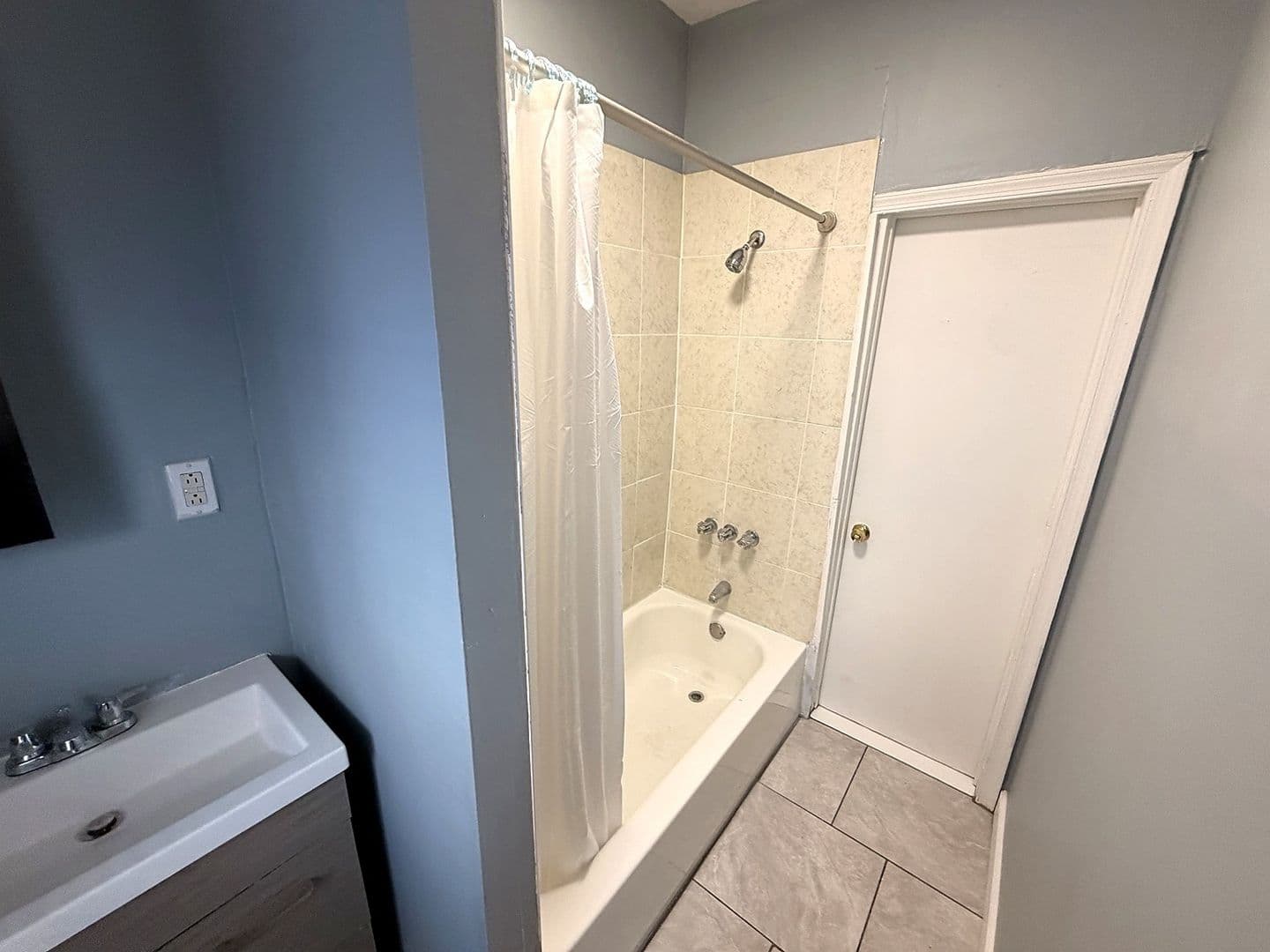 Philadelphia Condo: 5027 Germantown Ave
