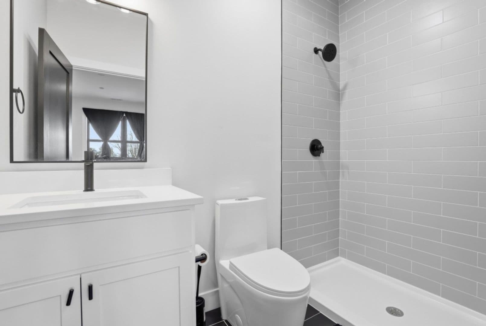 Sparrows Point House: 6931 River Dr Rd
