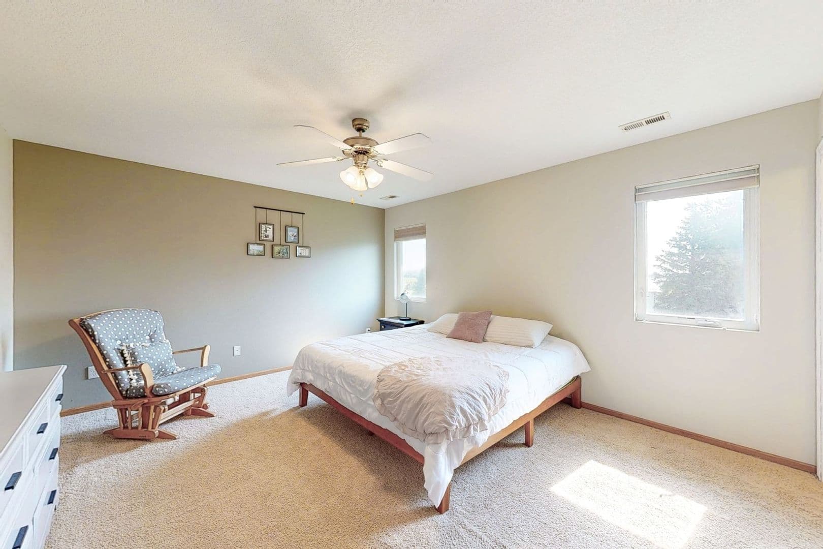 Ankeny House: 5113 Ne Ledgestone Ct