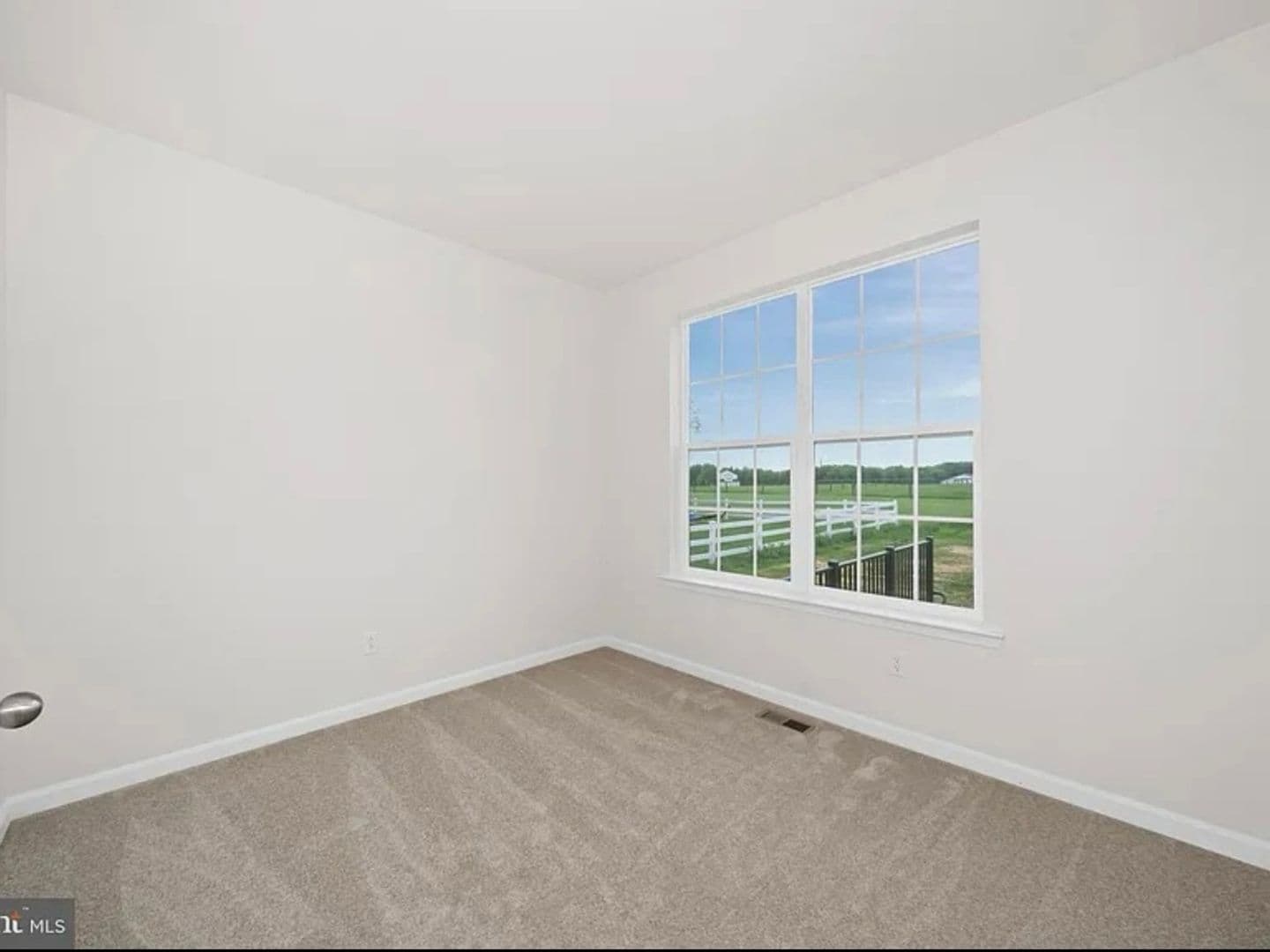 Middletown House: 635 Corbit Dr