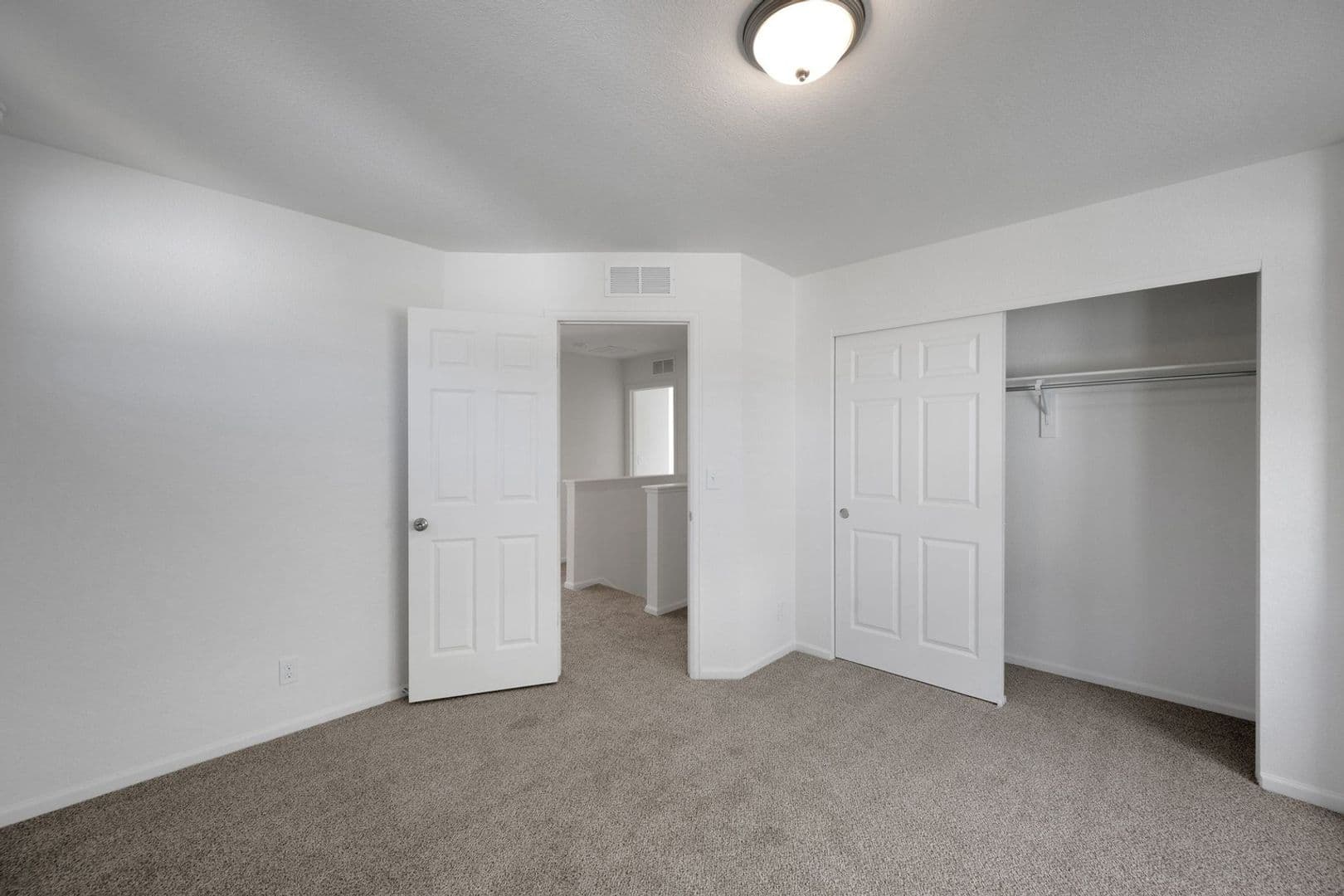 Commerce City House: 16131 E 111th Dr