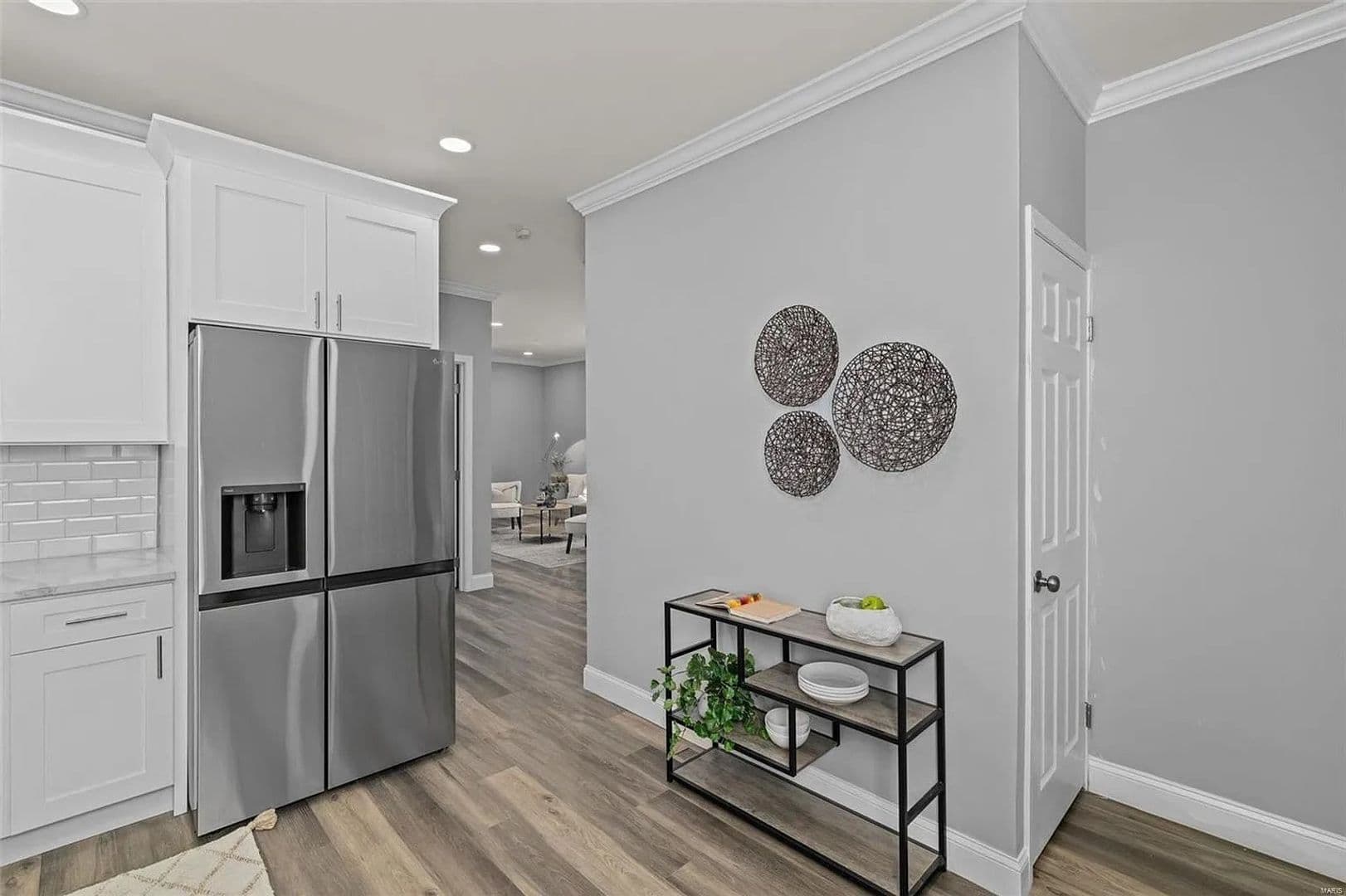 Saint Louis House: 4406 Ellenwood Ave