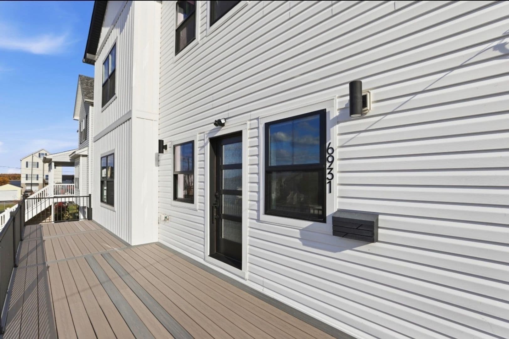 Sparrows Point House: 6931 River Dr Rd
