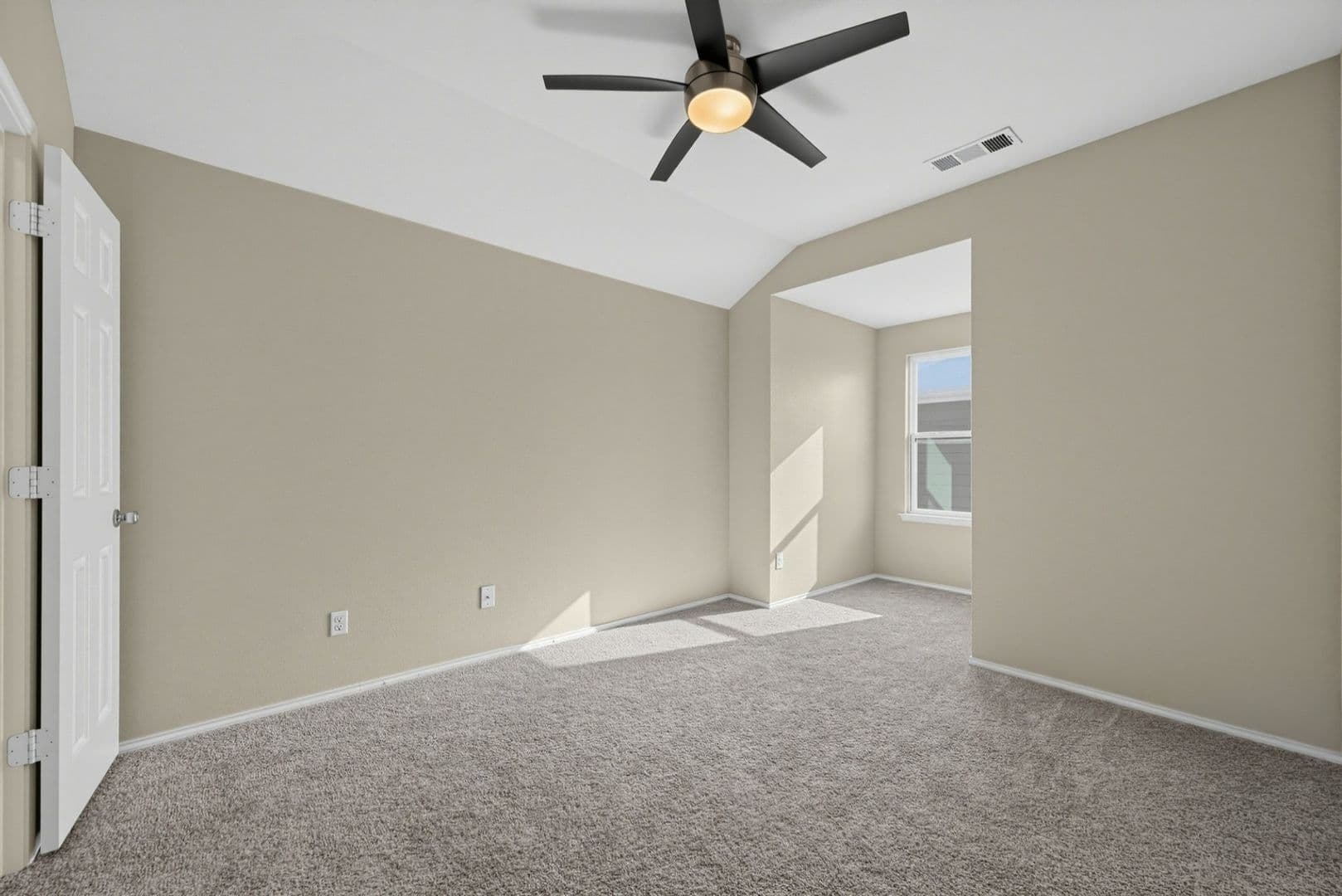 Fort Worth House: 517 High Desert Dr