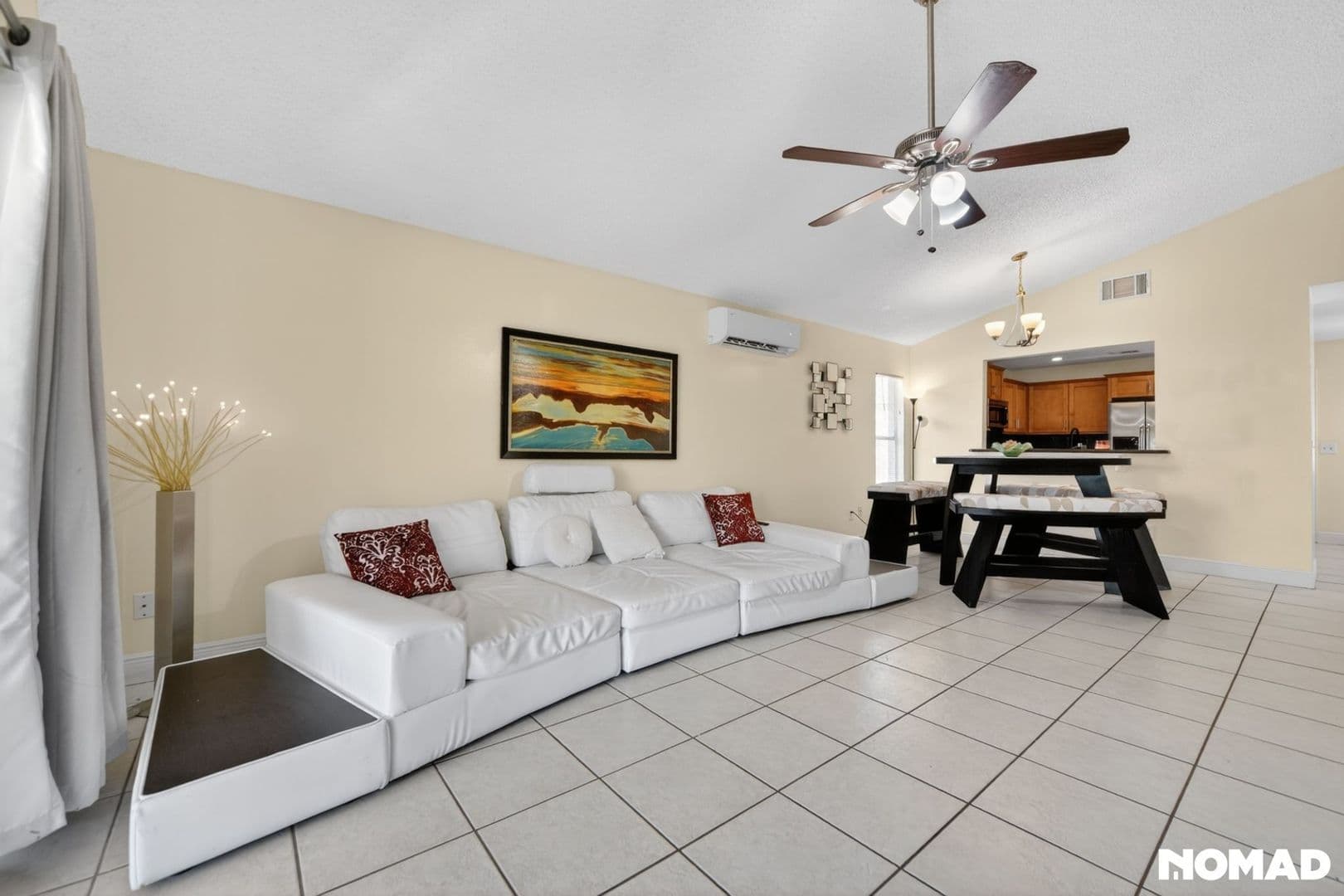 Orlando House: 293 Chicago Woods Cir