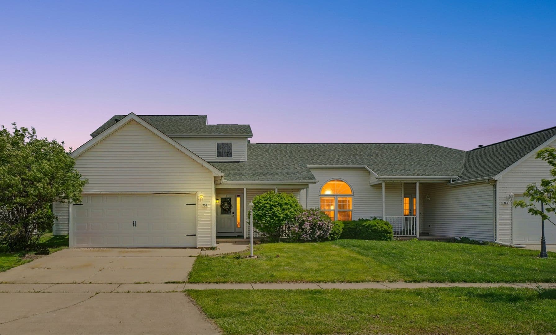 Champaign House: 708 Erin Dr