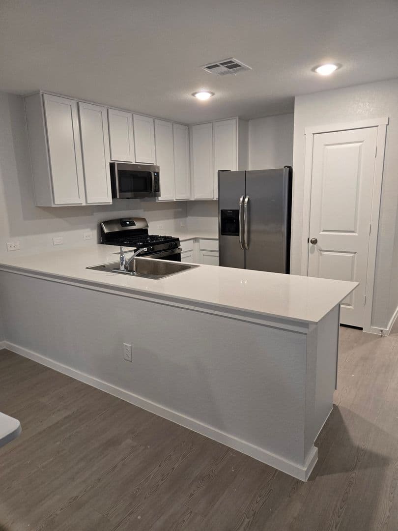 San Antonio House: 2754 Jasper Stone