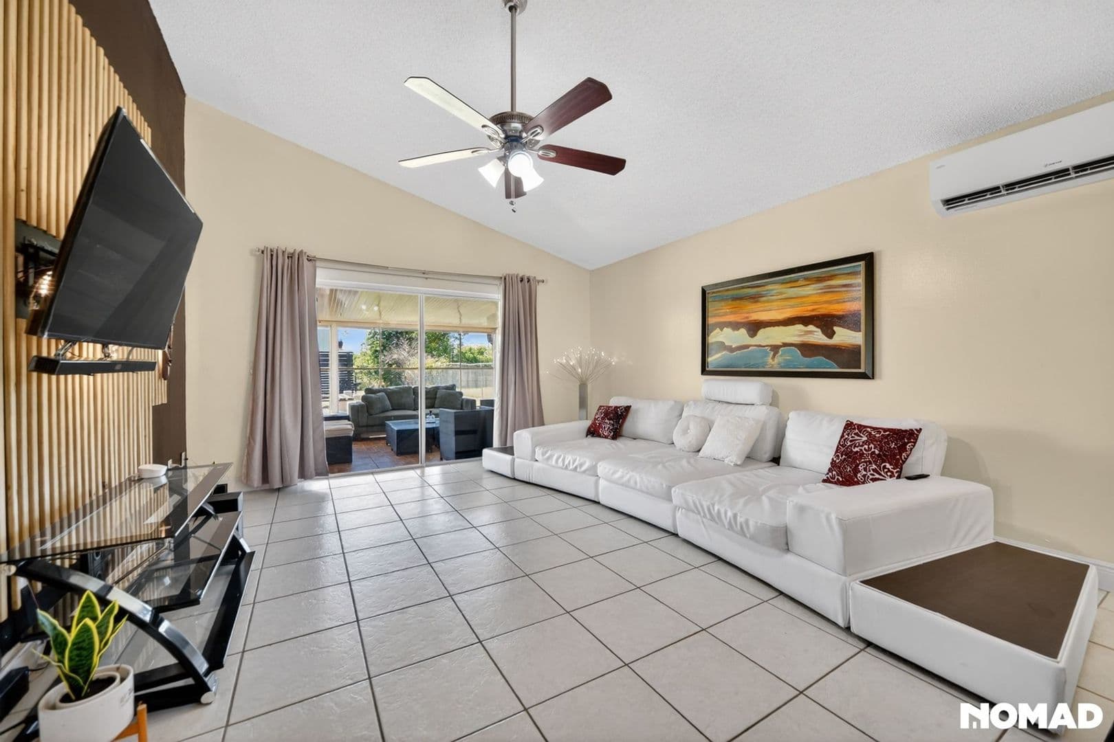 Orlando House: 293 Chicago Woods Cir