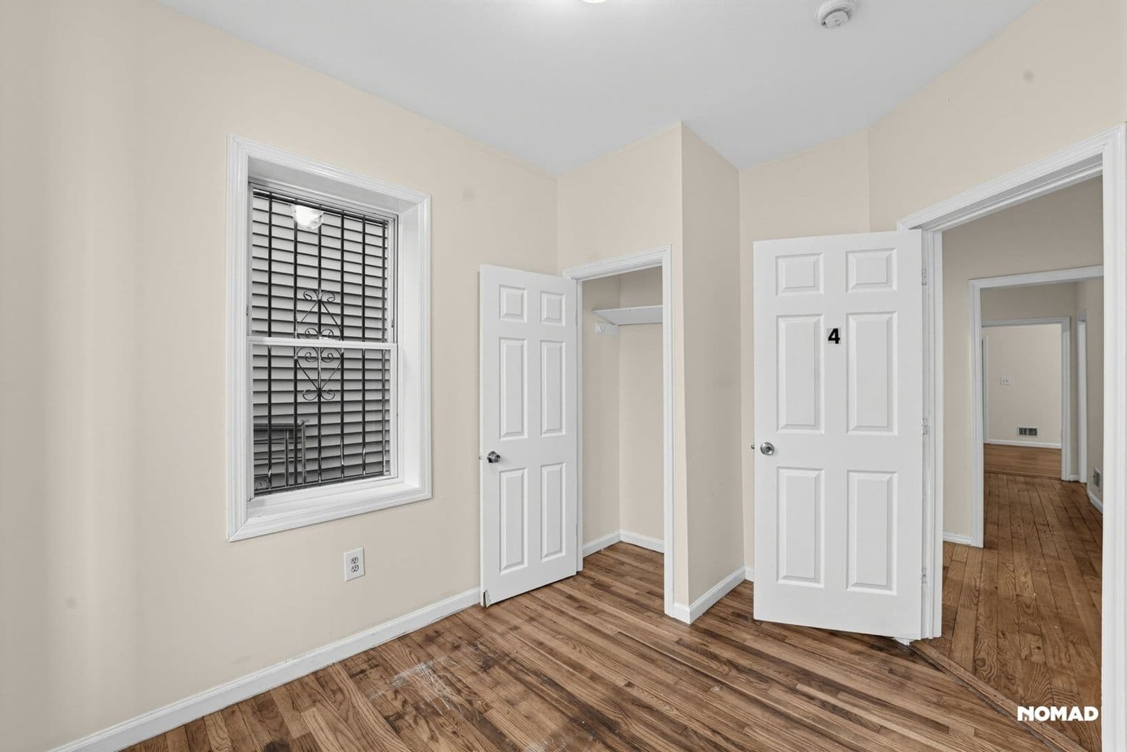 Newark Townhome: 72 Norwood St
