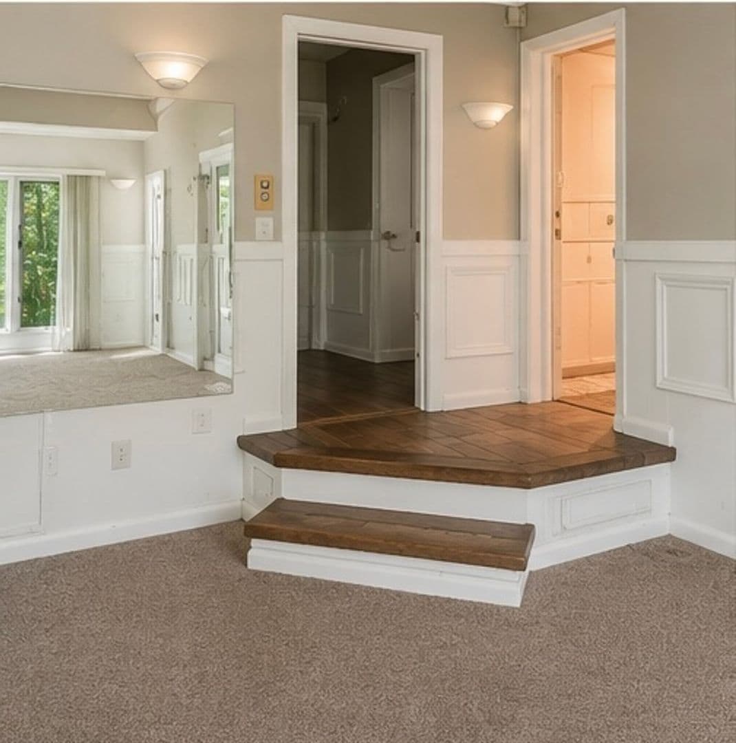 Fayetteville House: 2900 Middlesex Rd