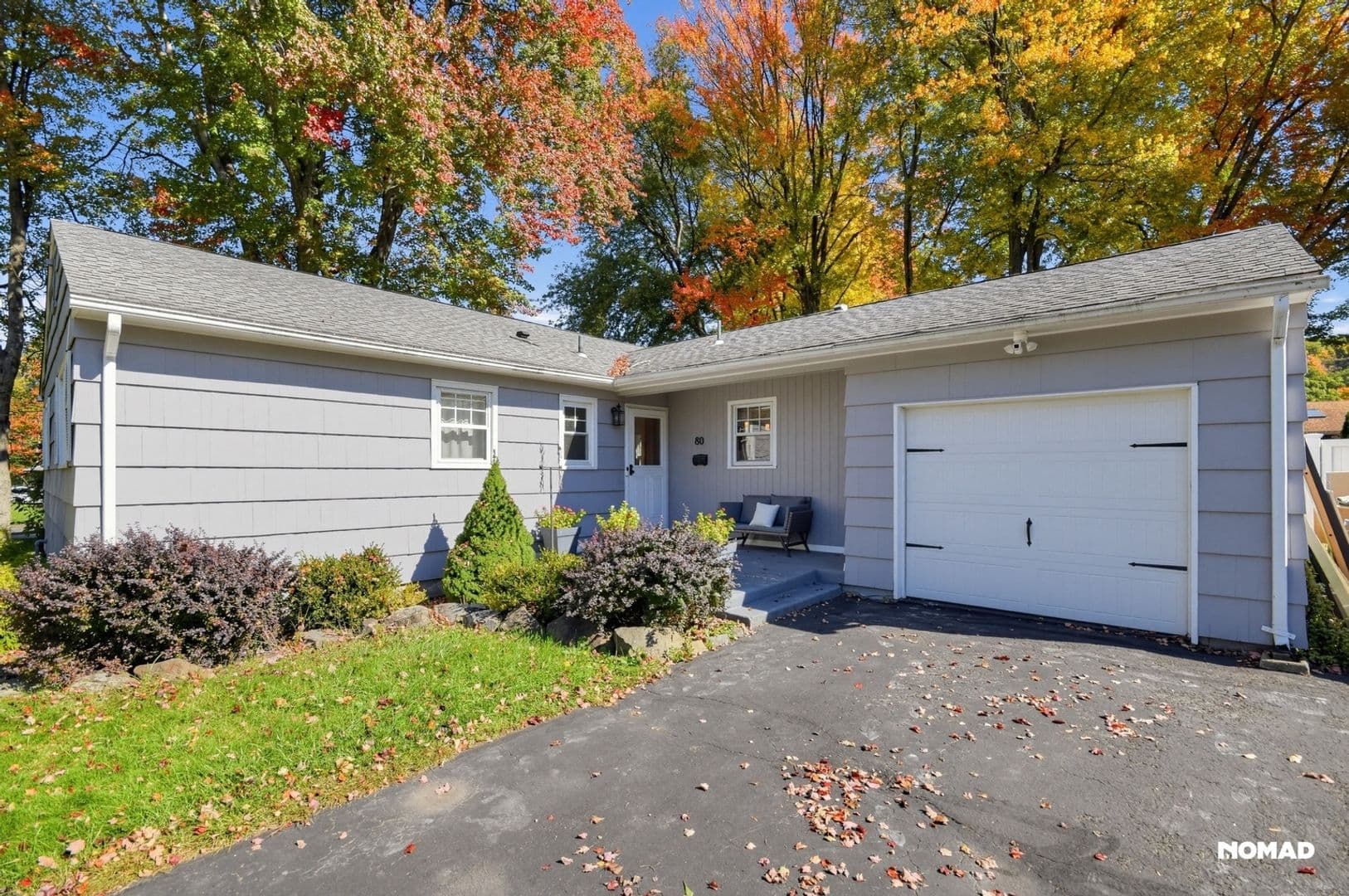 Newington House: 80 Knollwood Rd