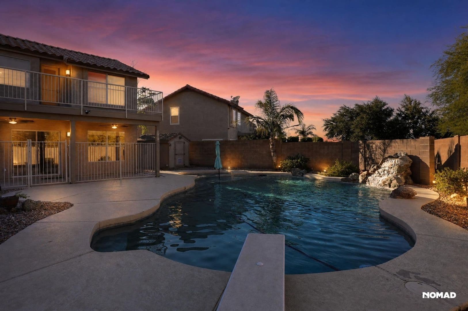 Gilbert House: 141 S Quartz St