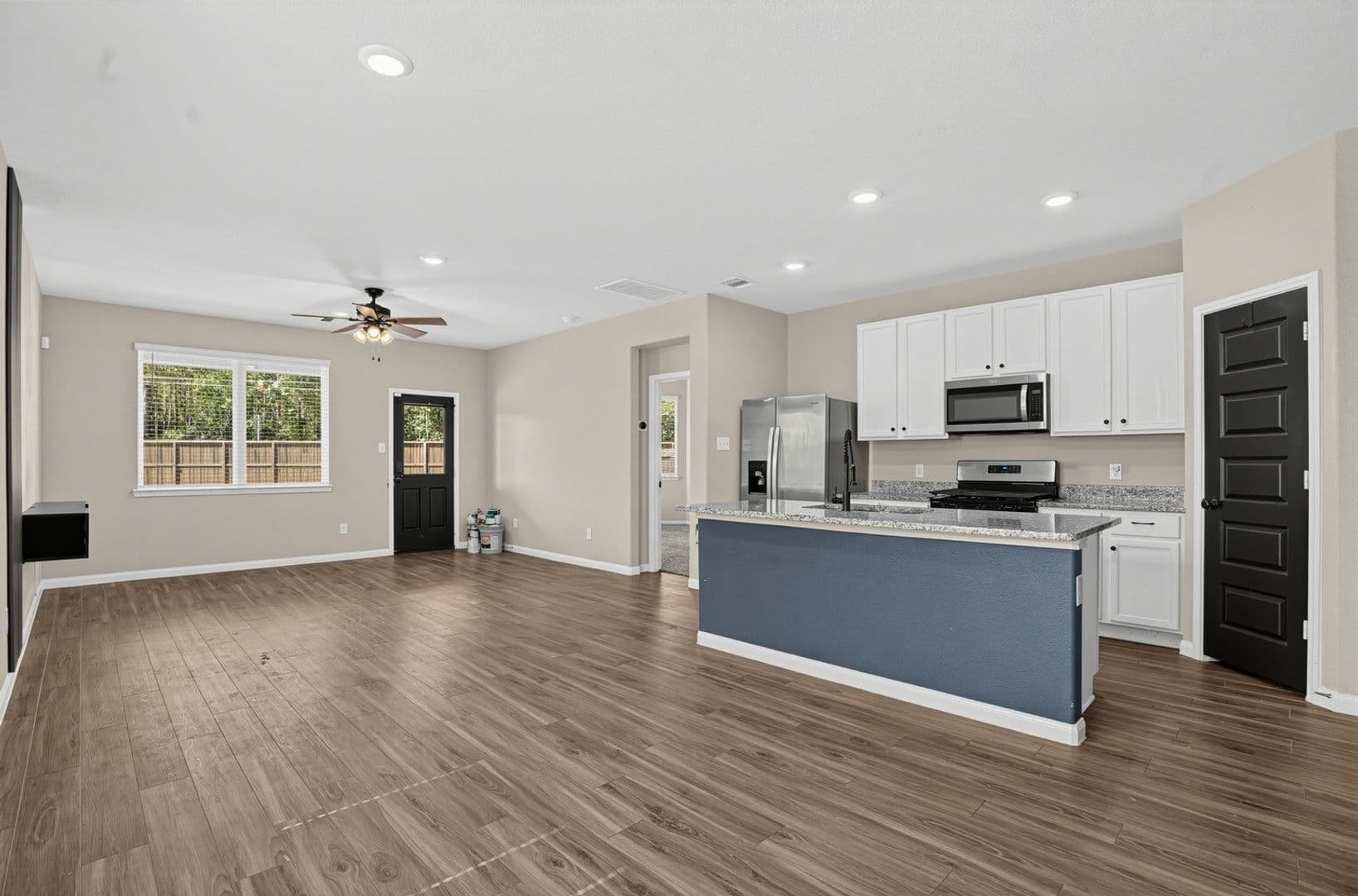 Splendora House: 22501 Cormorant Ct