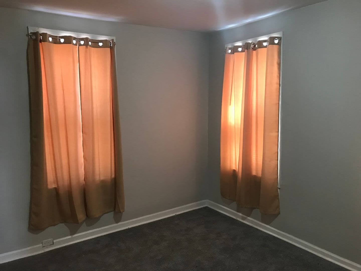 Philadelphia House: 2561 N 29th St
