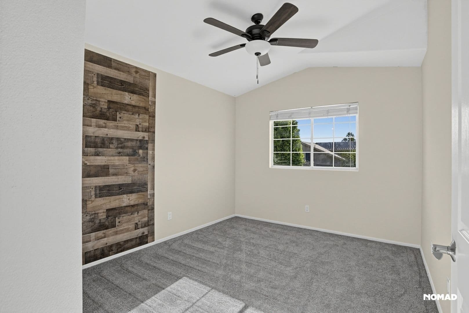 Gilbert House: 141 S Quartz St
