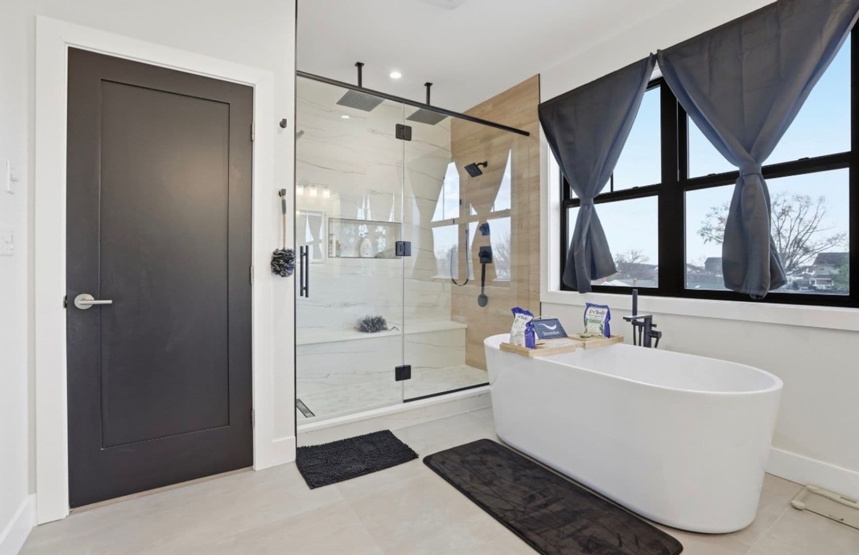 Sparrows Point House: 6931 River Dr Rd