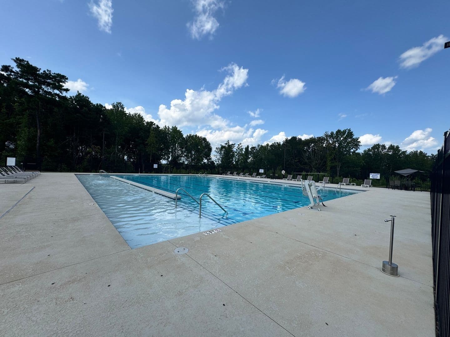 Greer Townhome: 120 Sunriff Ct