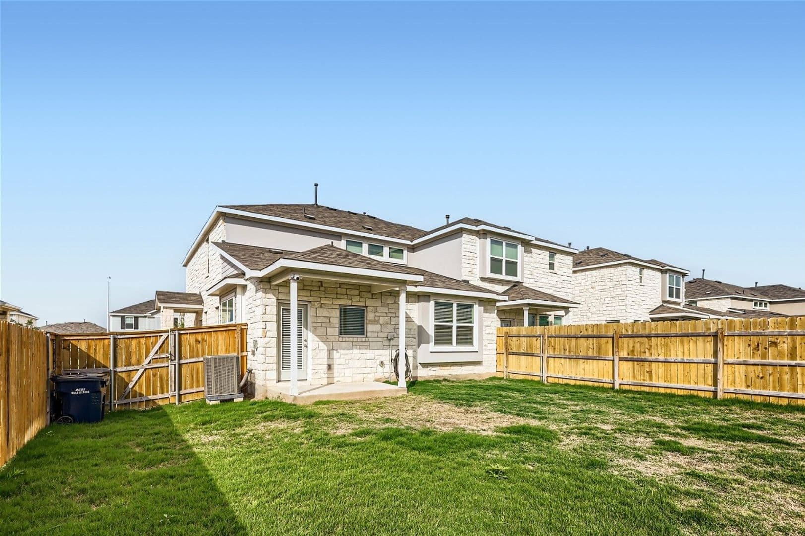 Leander Condo: 2233 Rocoso Trl