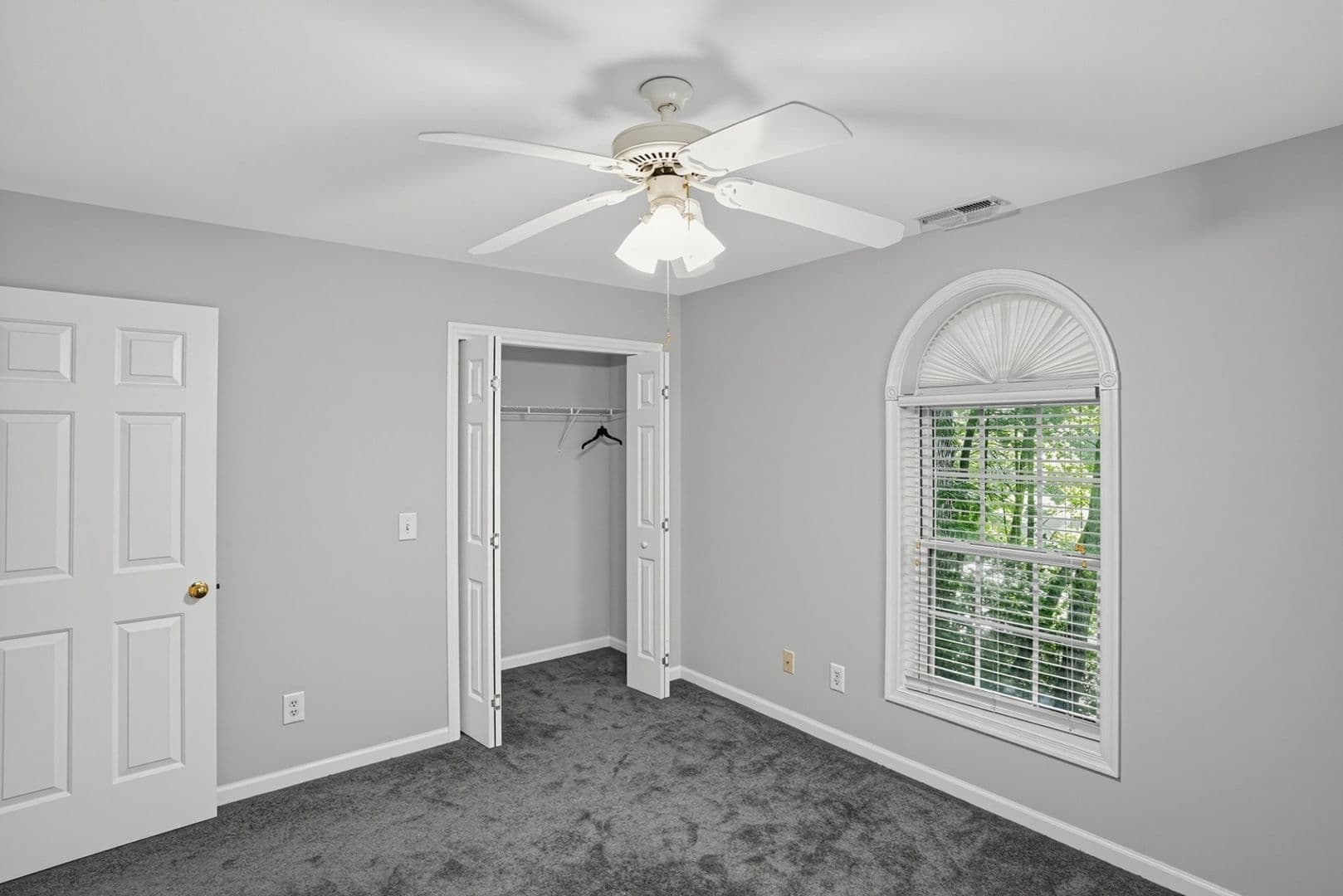 Fleetwood House: 110 Birch Leaf Ln