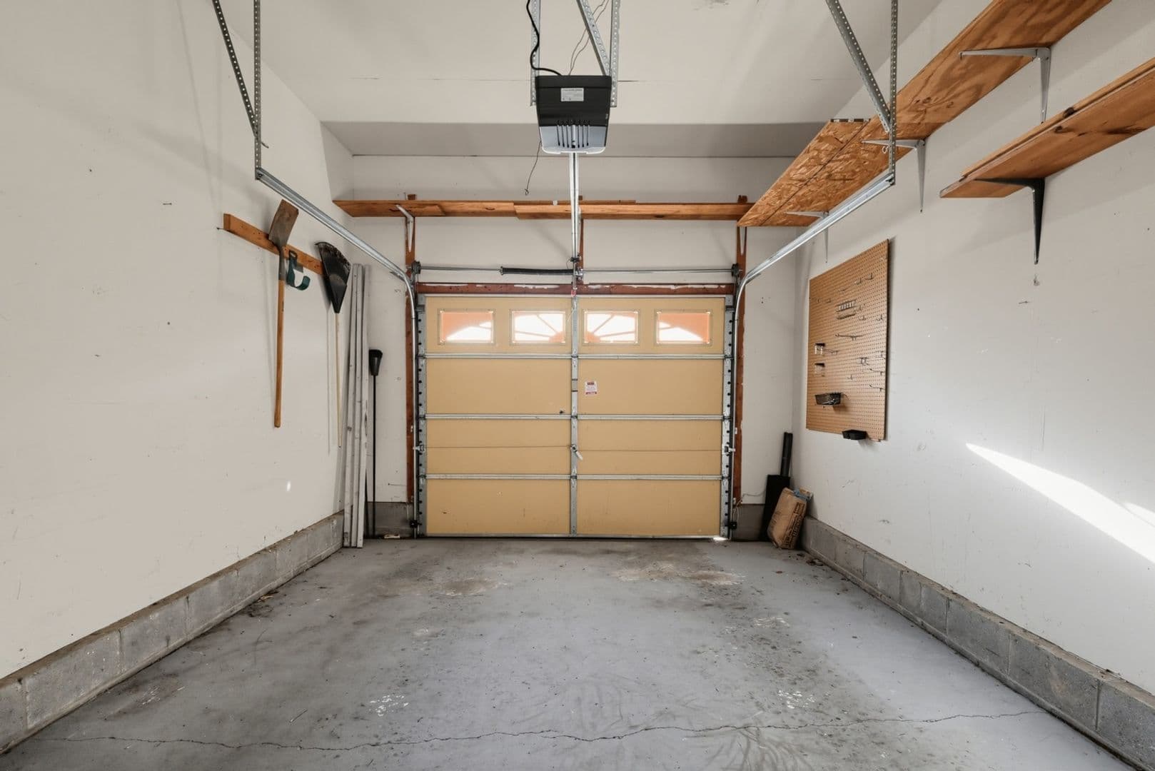 Raleigh House: 4708 Delta Vision Ct