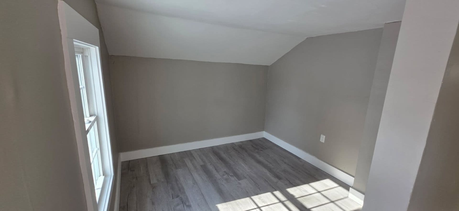 Oswego House: 72 E Schuyler St