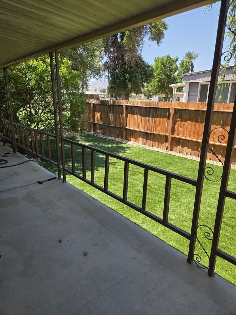 Thousand Palms House: 73537 Algonquin Pl