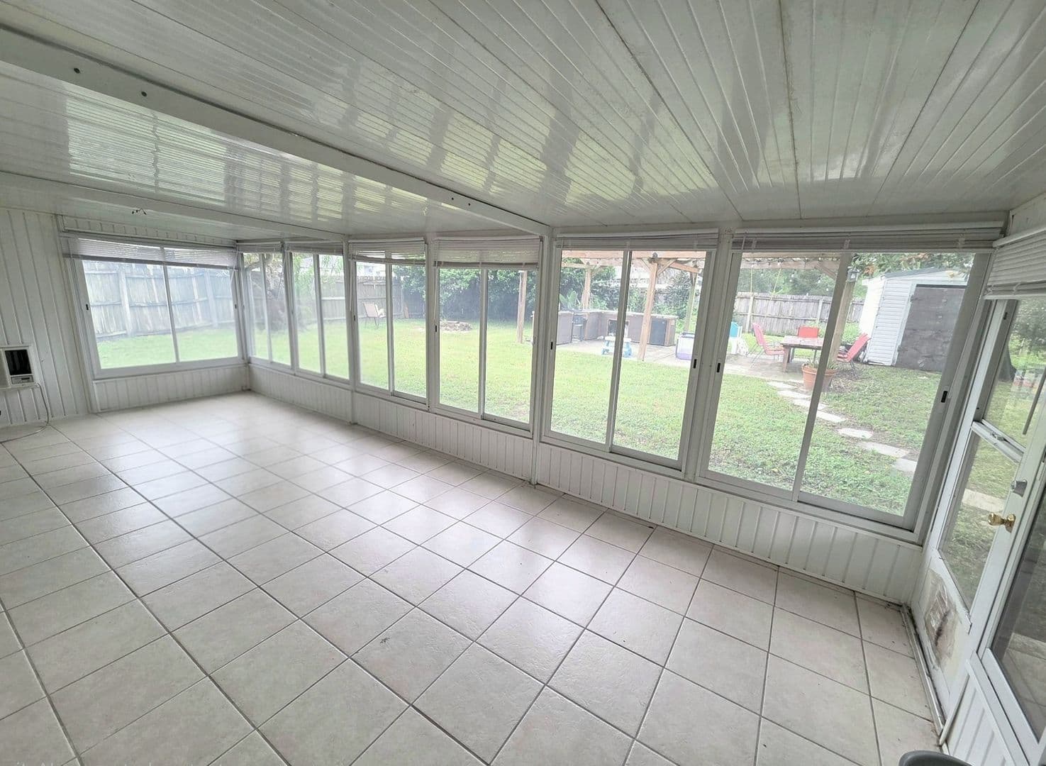 Lakeland House: 7628 Lewis Rd