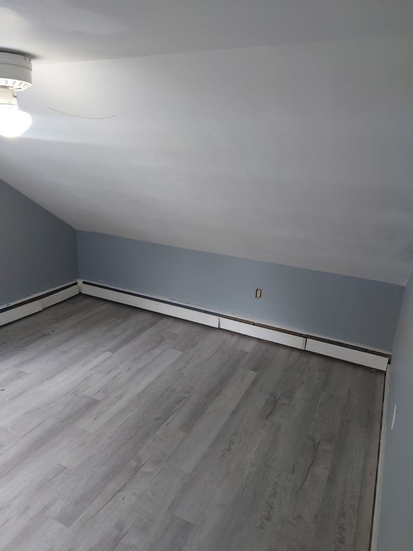 Woonsocket House: 252 Grove St