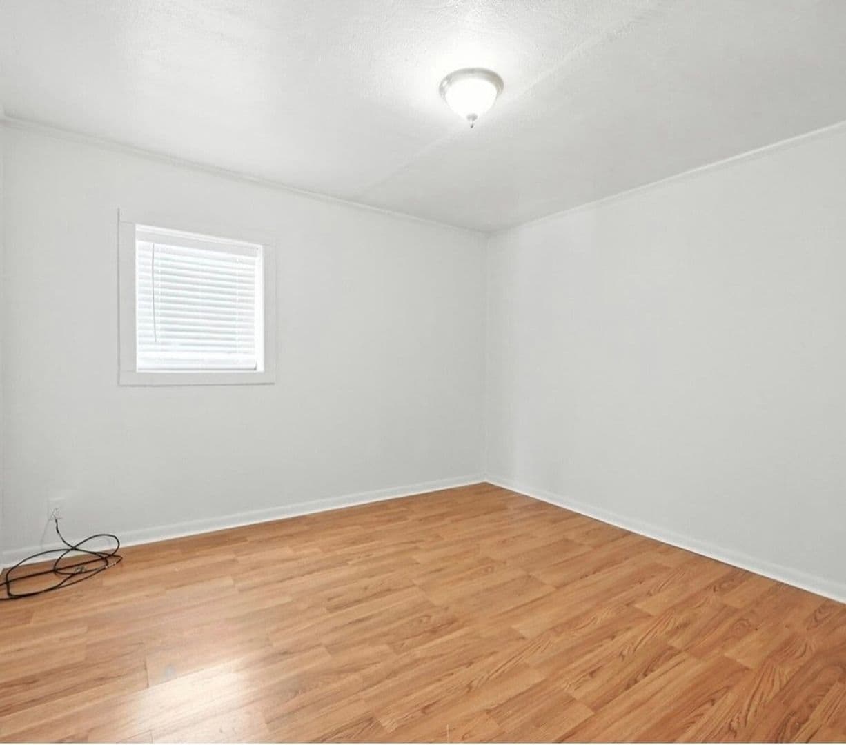 Lima House: 419 S Collett St