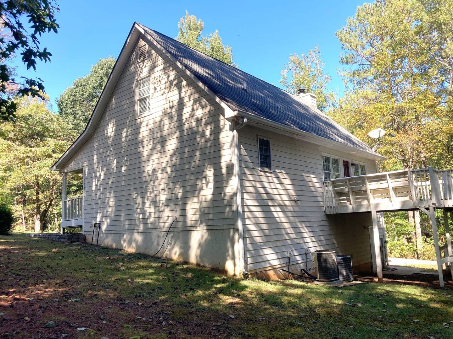 Villa Rica House: 1370 Fernwood Ct