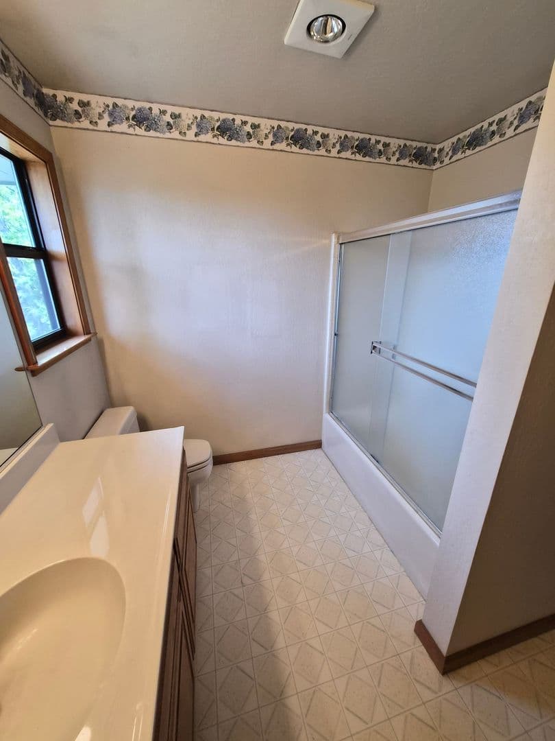 Murphys House: 281 Forest Meadows Dr