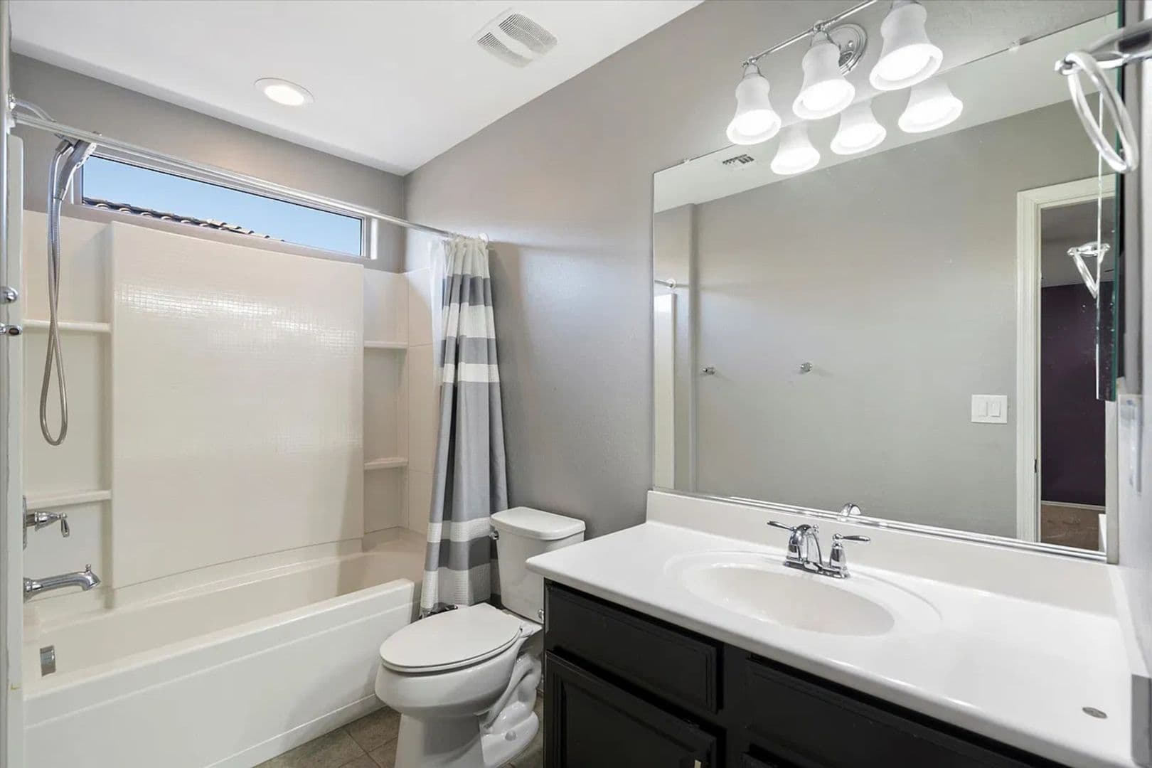 Peoria House: 9537 W Weeping Willow Rd