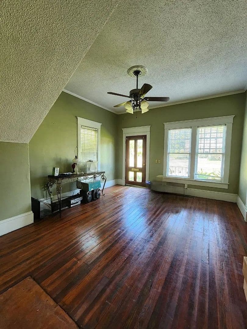 Ocilla House: 314 N Irwin Ave