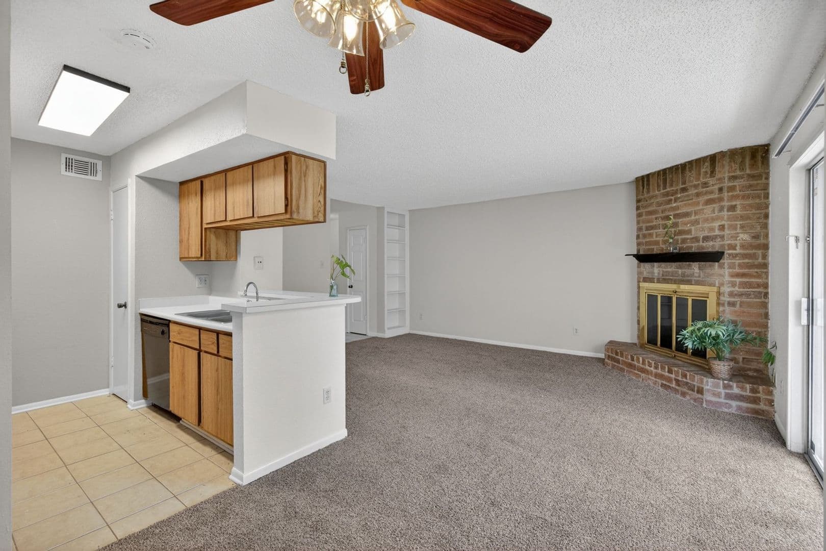 Houston Condo: 2800 Jeanetta St