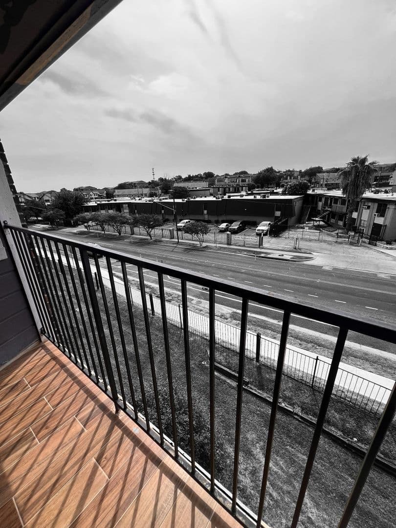 Austin Condo: 1840 Burton Dr