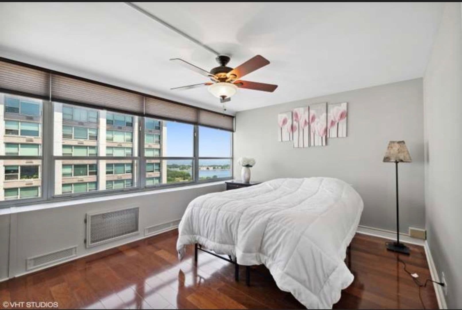Chicago Condo: 3550 N Lake Shore Dr