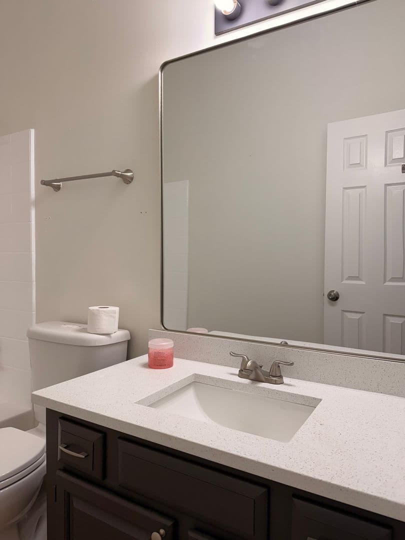 Fort Worth House: 7562 John T White Rd