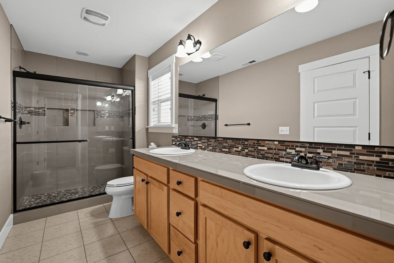 Portland House: 3830 NW Unrath Pl