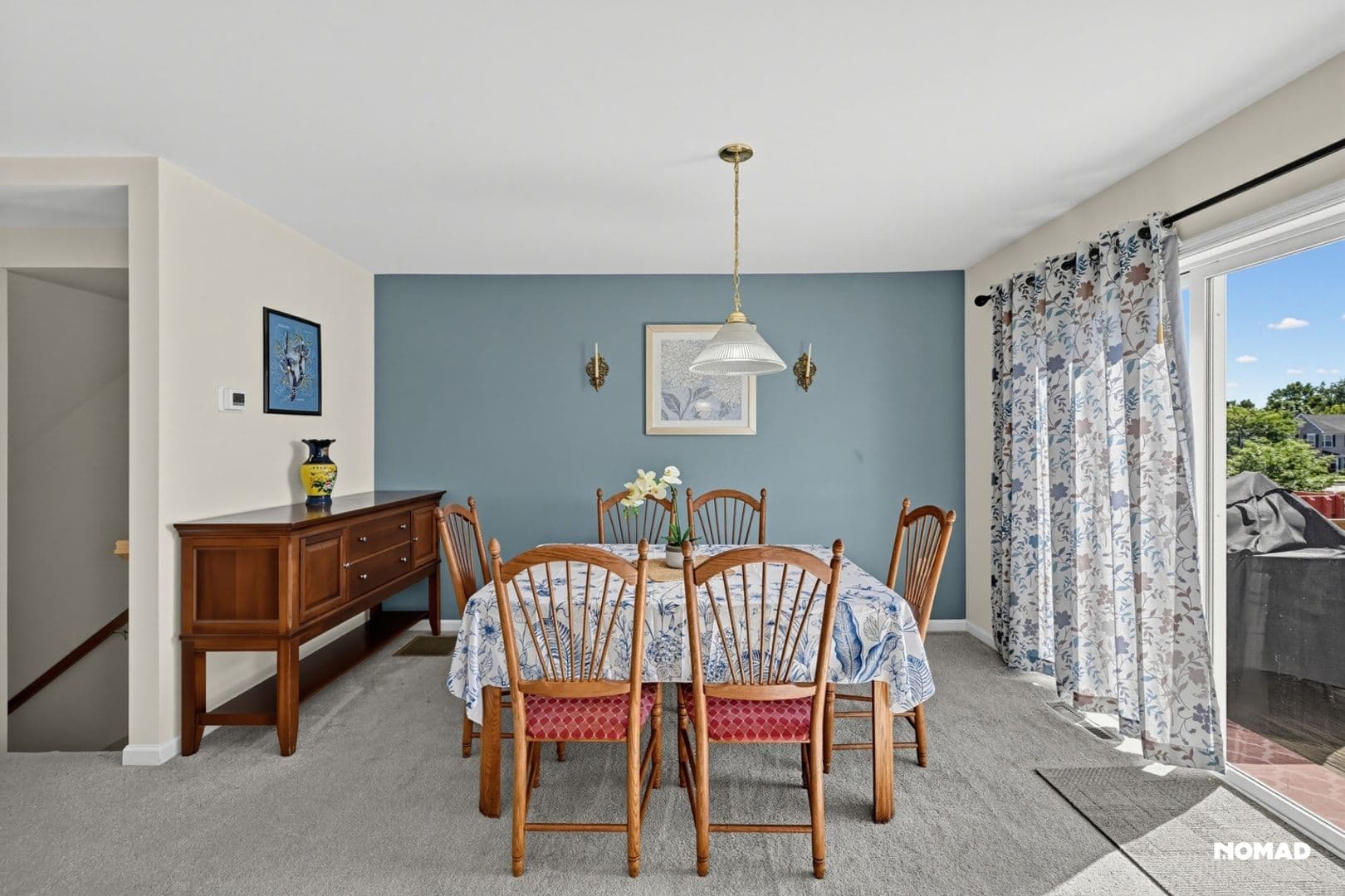 Carlisle Townhome: 318 Sherman Ave